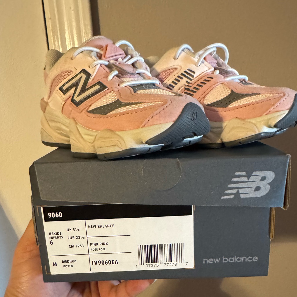 New Balance 9060 6c